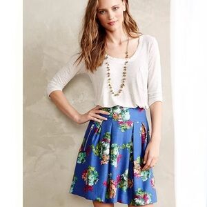 Anthropologie Maeve Garden Days Crimson Floral Pleated Lined Mini Skirt Size 2